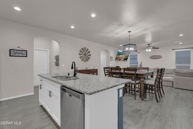 13027 SHERBORNE, El Paso, TX 79928