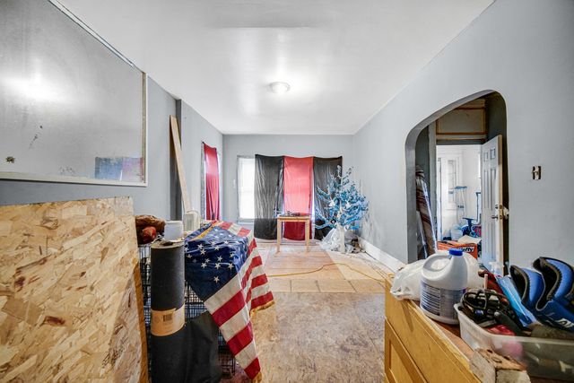 6237 S May Street, Chicago, IL 60621