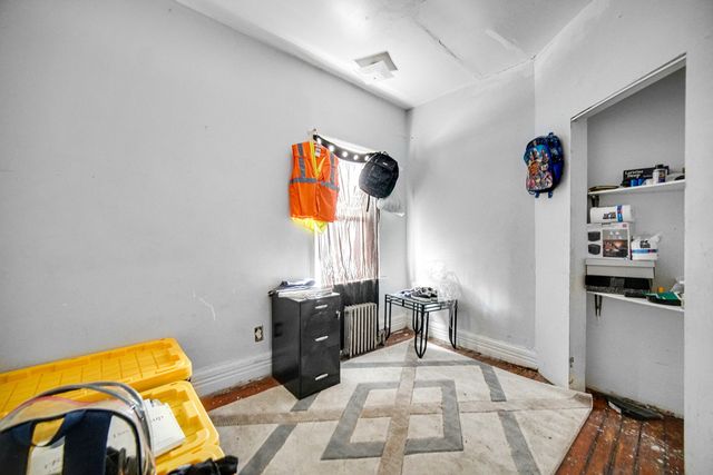 6237 S May Street, Chicago, IL 60621