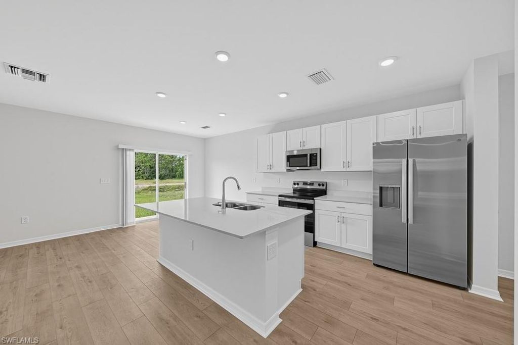 6518 Equinox LN, NORTH FORT MYERS, FL 33917 — photo 2