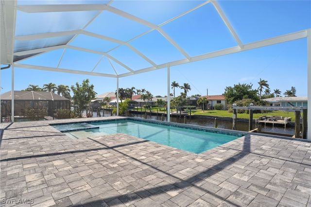 5306 Cobalt CT, Cape Coral, FL 33904