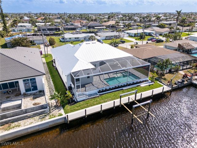 5306 Cobalt CT, Cape Coral, FL 33904
