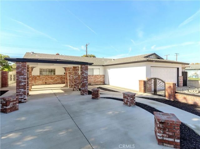 510 S King, Santa Ana, CA 92704