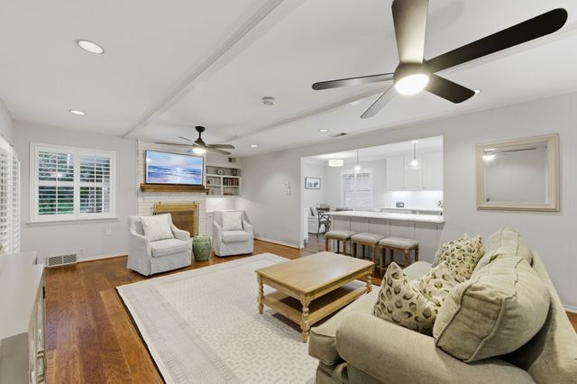 9854 Broken Bow Road, Dallas, TX 75238
