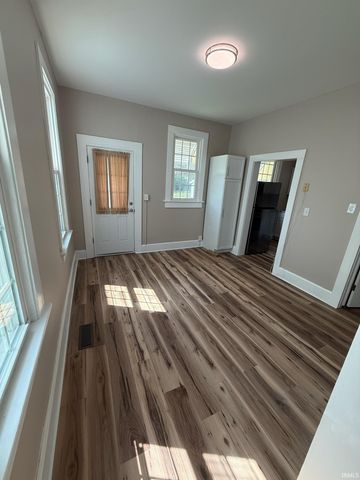 1204 N Second Avenue, Evansville, IN 47710