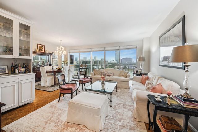 2200 Willowick Road 7B, Houston, TX 77027