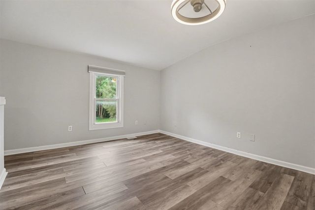 558 W Clarkston, Lake Orion, MI 48362