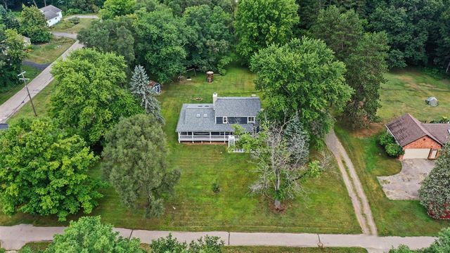 558 W Clarkston, Lake Orion, MI 48362