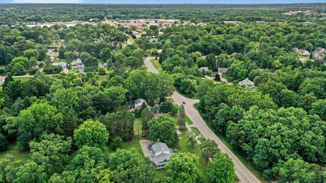 558 W Clarkston, Lake Orion, MI 48362