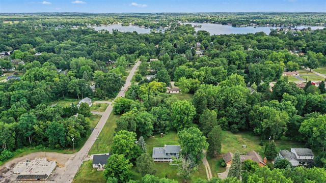 558 W Clarkston, Lake Orion, MI 48362