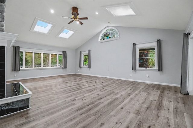 558 W Clarkston, Lake Orion, MI 48362