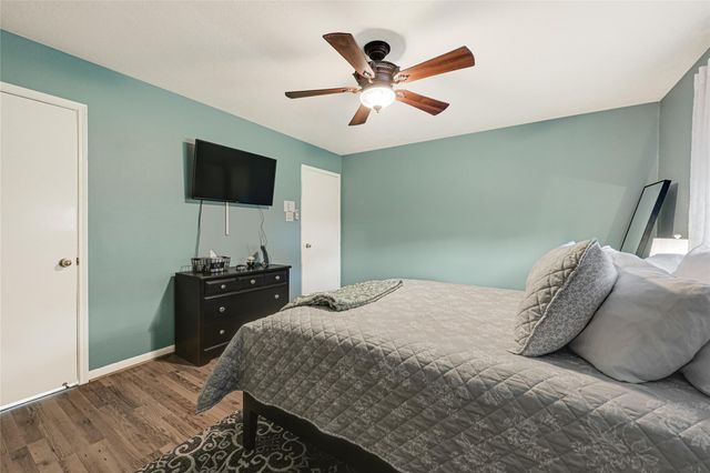 2814 Rolling Fog Drive, Friendswood, TX 77546