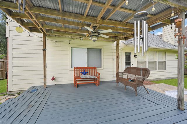 2814 Rolling Fog Drive, Friendswood, TX 77546