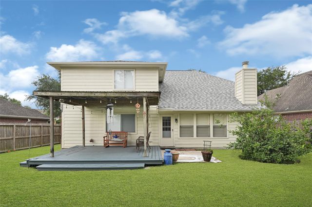 2814 Rolling Fog Drive, Friendswood, TX 77546