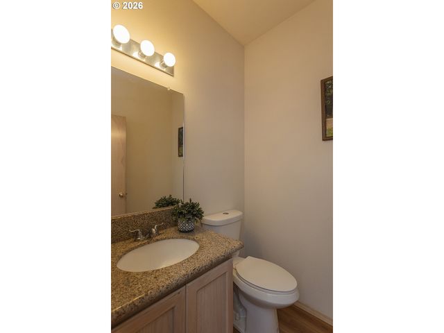 11595 Se SPRINGCREST Dr, Clackamas, OR 97015