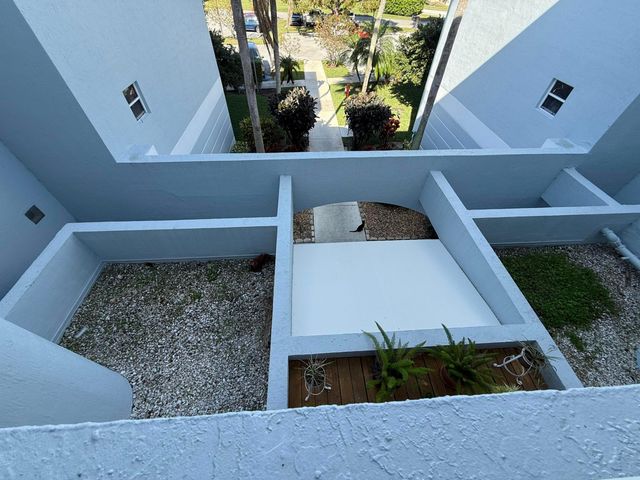 5962 Morningstar Circle 306, Delray Beach, FL 33484