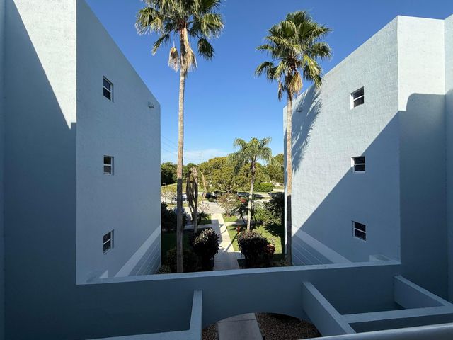 5962 Morningstar Circle 306, Delray Beach, FL 33484