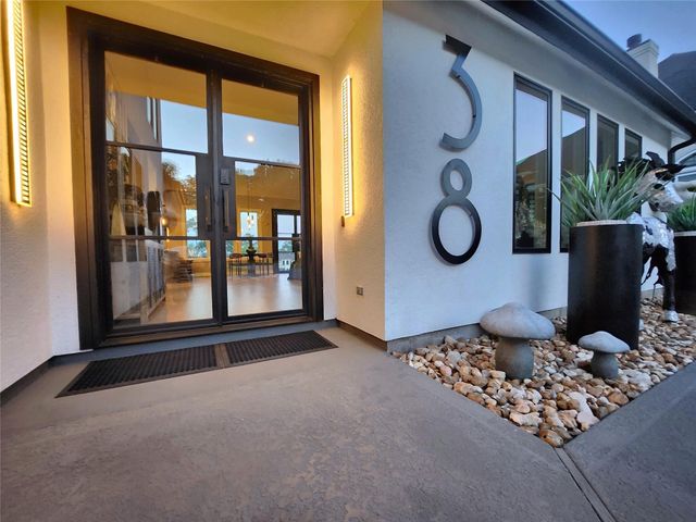 38 Fairway Park, Montgomery, TX 77356
