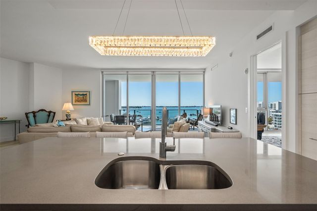 1155 N GULFSTREAM AVENUE 802, Sarasota, FL 34236