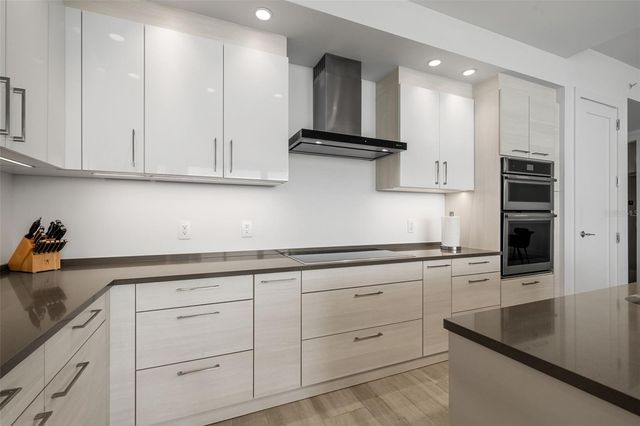 1155 N GULFSTREAM AVENUE 802, Sarasota, FL 34236