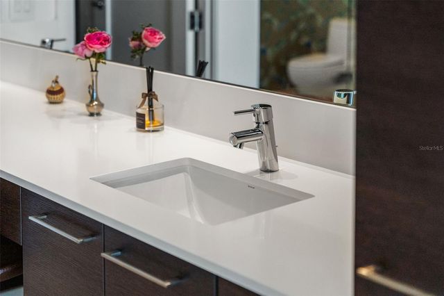 1155 N GULFSTREAM AVENUE 802, Sarasota, FL 34236