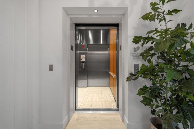 1155 N GULFSTREAM AVENUE 802, Sarasota, FL 34236