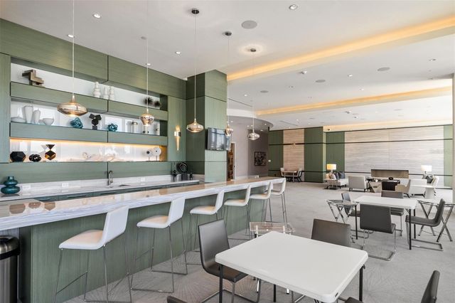 1155 N GULFSTREAM AVENUE 802, Sarasota, FL 34236