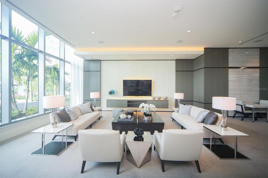 Image 40 of property listing at 1155 N GULFSTREAM AVENUE 802, Sarasota, FL 34236