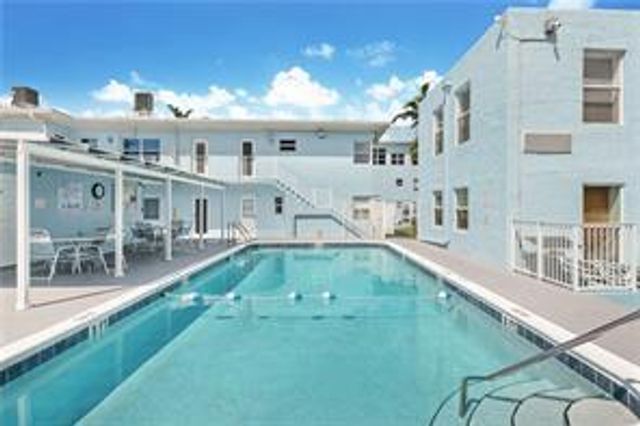 315 Van Buren Street 203b, Hollywood, FL 33019