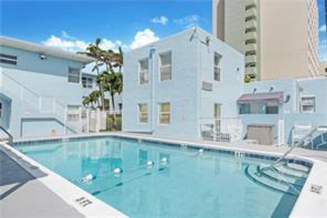 315 Van Buren Street 203b, Hollywood, FL 33019