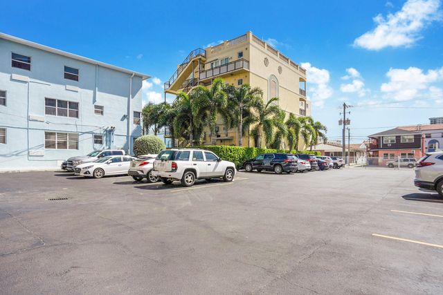 315 Van Buren Street 203b, Hollywood, FL 33019