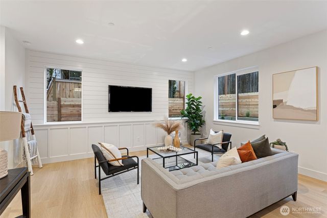 9513 132nd Avenue NE, Kirkland, WA 98033