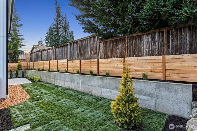 9513 132nd Avenue NE, Kirkland, WA 98033