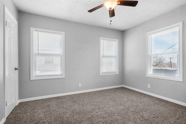 2118 Lee Avenue, Fort Worth, TX 76164