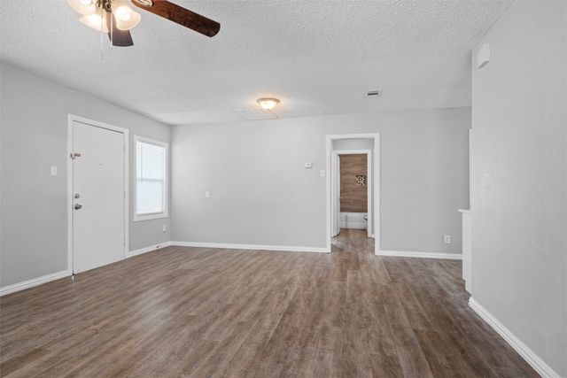 2118 Lee Avenue, Fort Worth, TX 76164