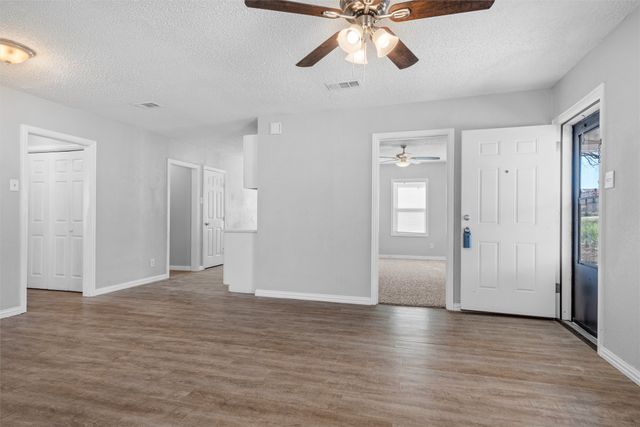 2118 Lee Avenue, Fort Worth, TX 76164