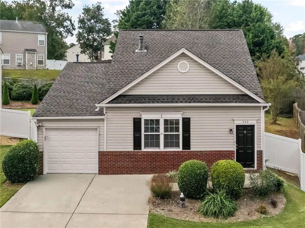 402 Royal Oak Drive, Acworth, GA 30102