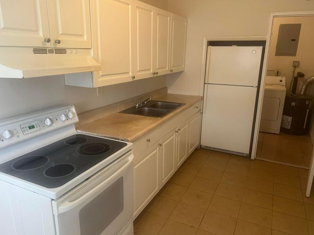 1410 N 69th Avenue, Hollywood, FL 33024