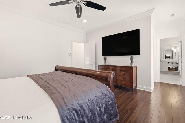 9205 Bergamot Dr, Prospect, KY 40059