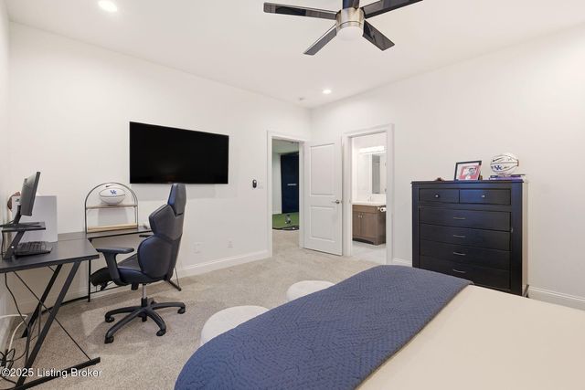 9205 Bergamot Dr, Prospect, KY 40059