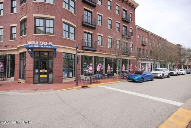 9205 Bergamot Dr, Prospect, KY 40059