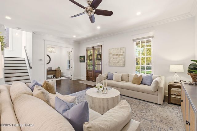 9205 Bergamot Dr, Prospect, KY 40059