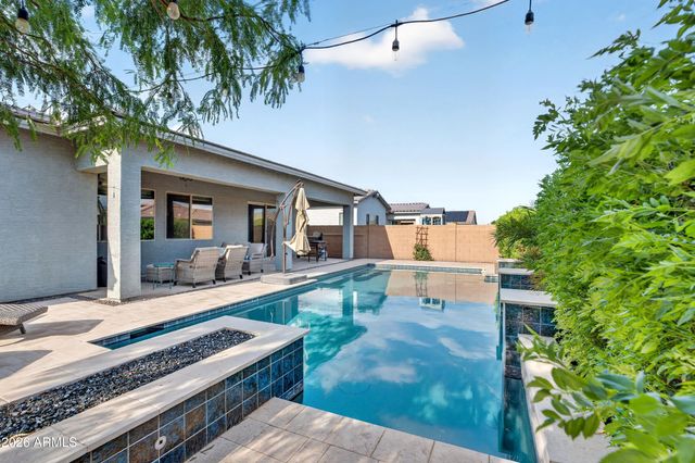 14139 W GRAY FOX Trail, Surprise, AZ 85387
