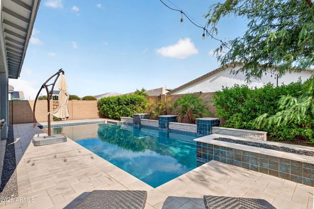 14139 W GRAY FOX Trail, Surprise, AZ 85387