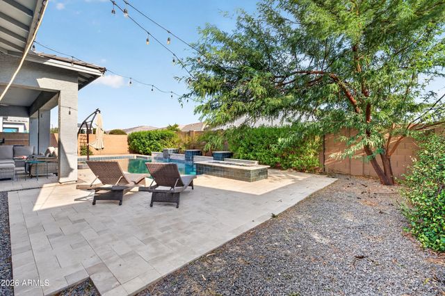 14139 W GRAY FOX Trail, Surprise, AZ 85387