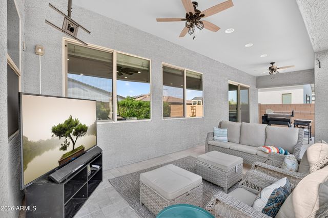 14139 W GRAY FOX Trail, Surprise, AZ 85387