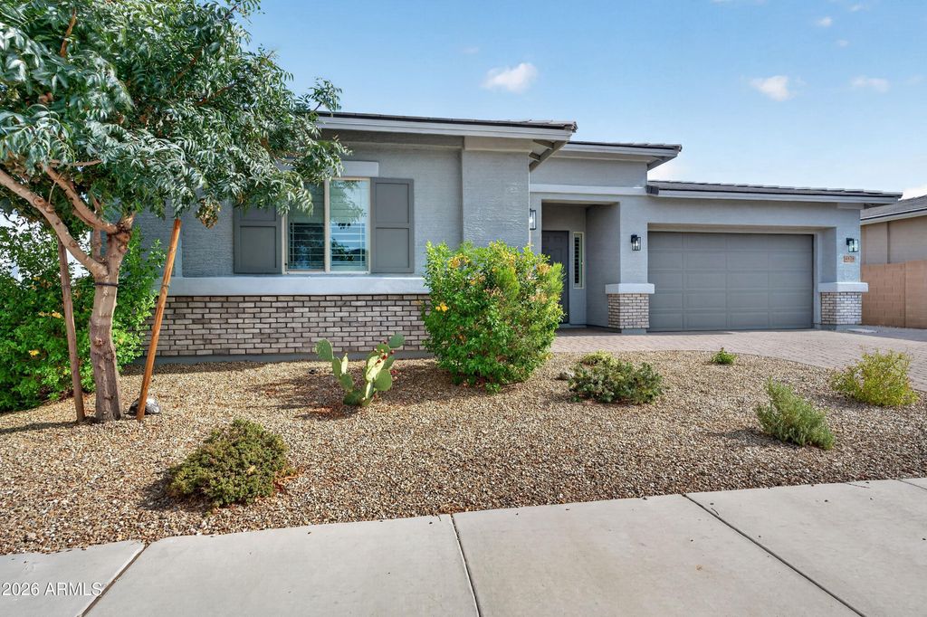 14139 W GRAY FOX Trail, Surprise, AZ 85387 — photo 2