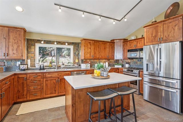 6640 Paiute Court, Niwot, CO 80503