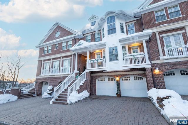 803 Heights Lane, Tenafly, NJ 07670