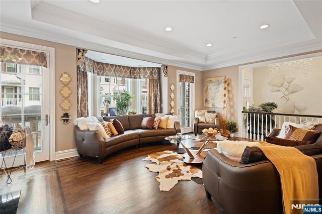 803 Heights Lane, Tenafly, NJ 07670